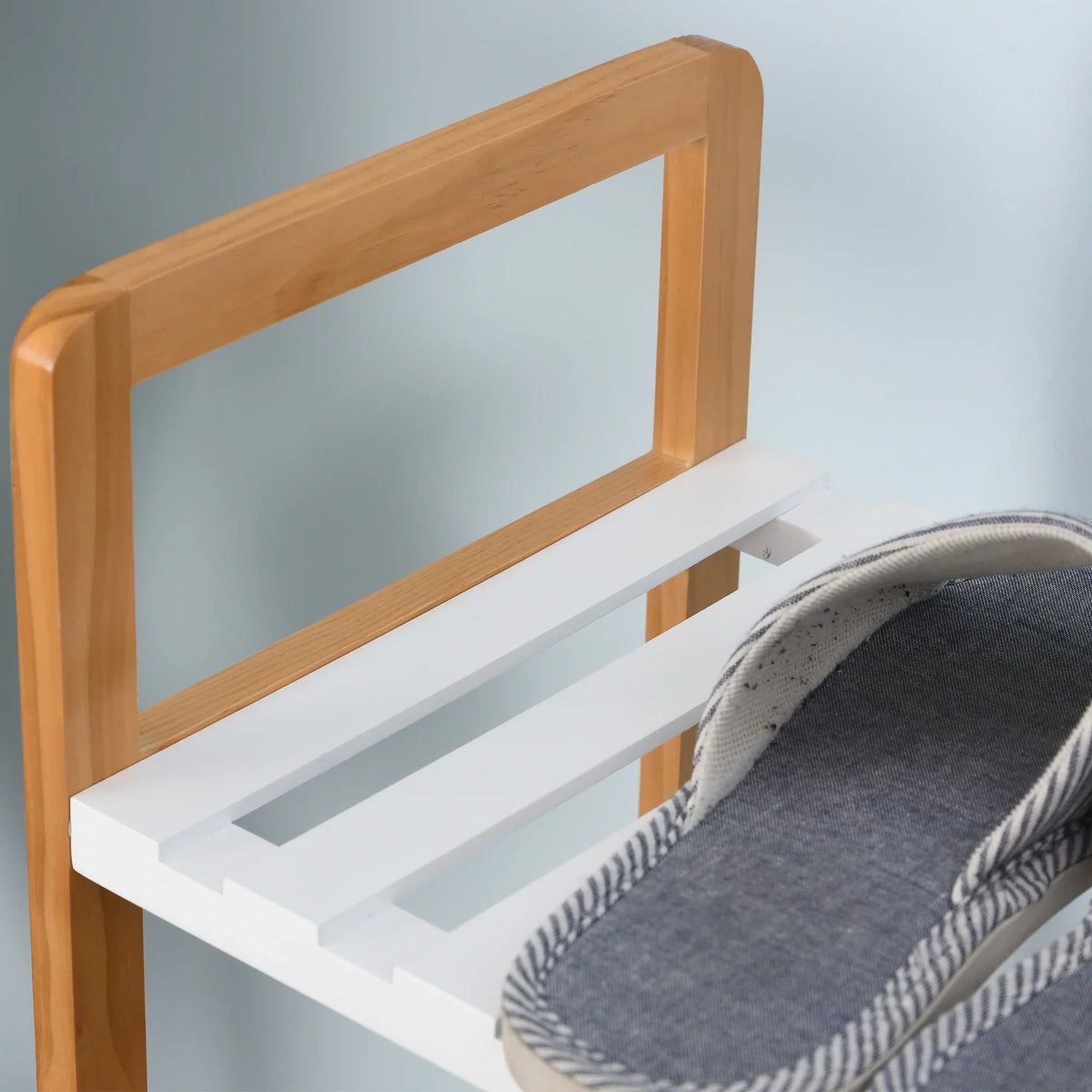 HOMCOM Scarpiera a 4 Ripiani per 11 Paia di Scarpe e Vano per Stivali Alti, in Legno di Pino Massiccio 68x26x78 cm, Bianca